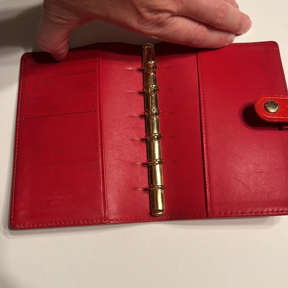 Louis Vuitton Red Vernis Leather Agenda - Picture 10 of 16